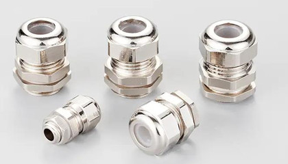 如何購買雨天用金屬電纜防水接頭？